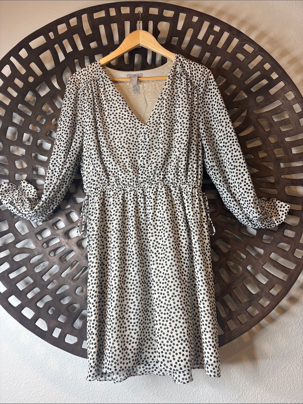 ⚫ White Black Polka Dot Dress V Neck Long Sleeve Lined Women’s H&M  Medium⚫